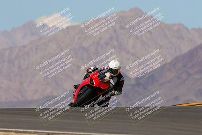 media/Oct-09-2022-SoCal Trackdays (Sun) [[95640aeeb6]]/Turn 9 (1pm)/